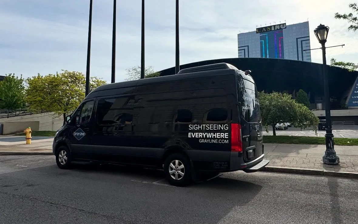 14 Passenger Executive Mercedes Sprinter